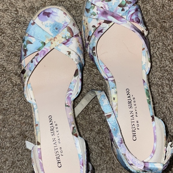 Wedged sandals Size 6 womens - Picture 2 of 2